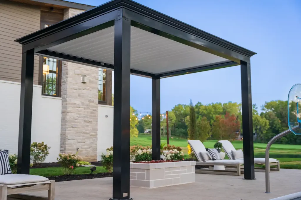 Aluminum Roll-Up Pergolas