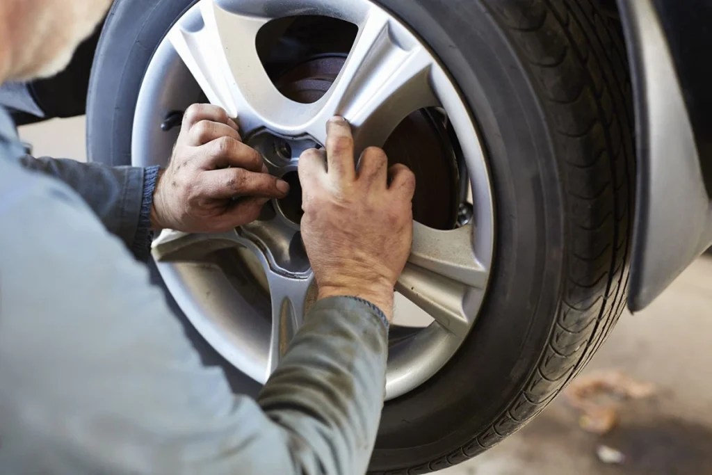 keep aluminum alloy wheel in good condition