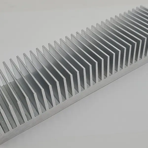 Aluminum extrusion heat sinks